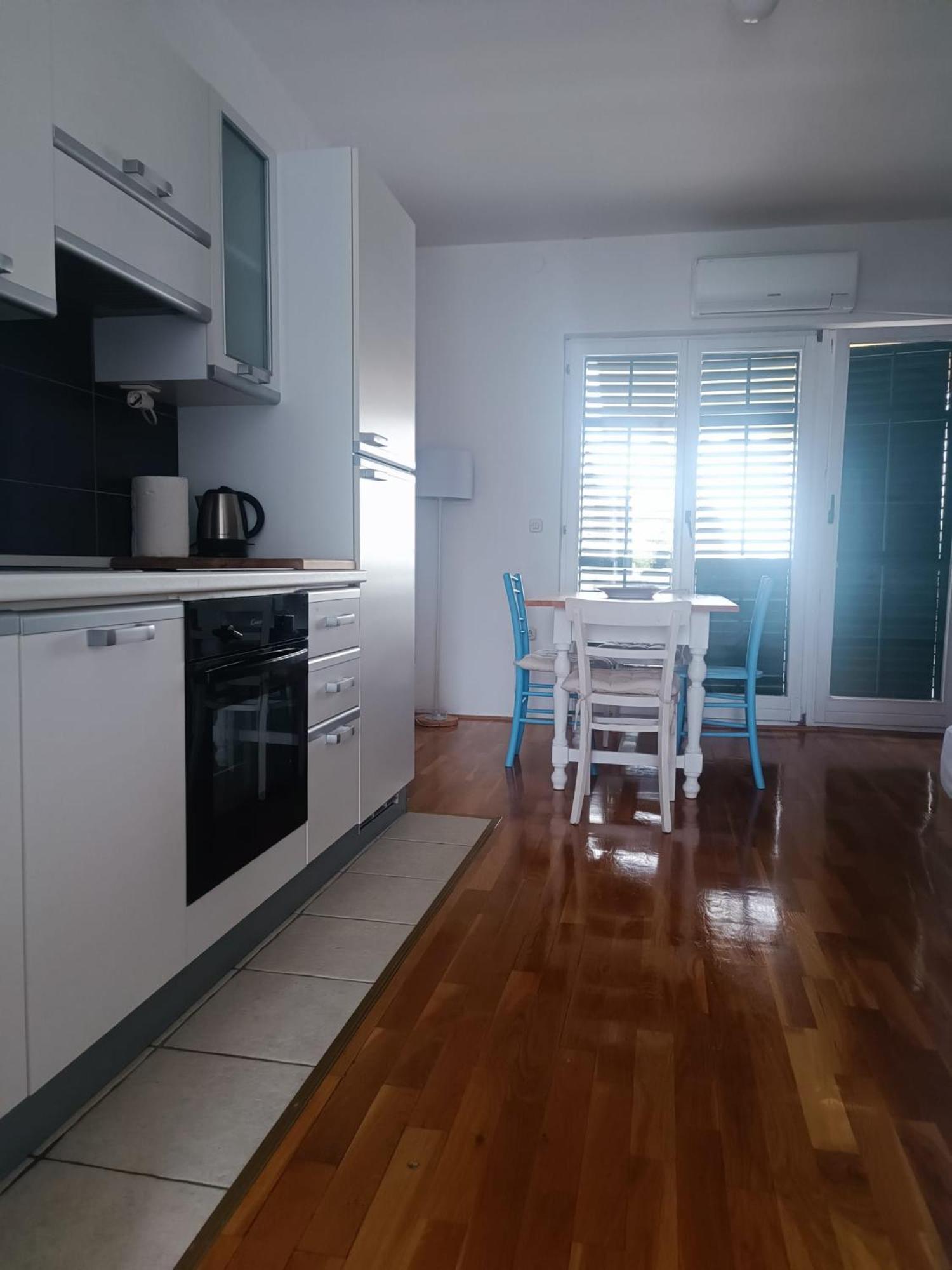 Apartmani Labud Sukošan Dış mekan fotoğraf