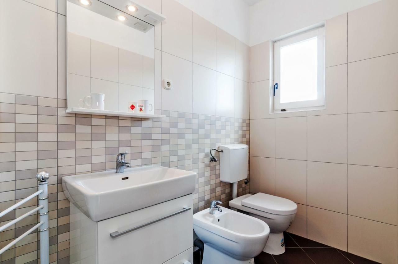 Apartmani Labud Sukošan Dış mekan fotoğraf