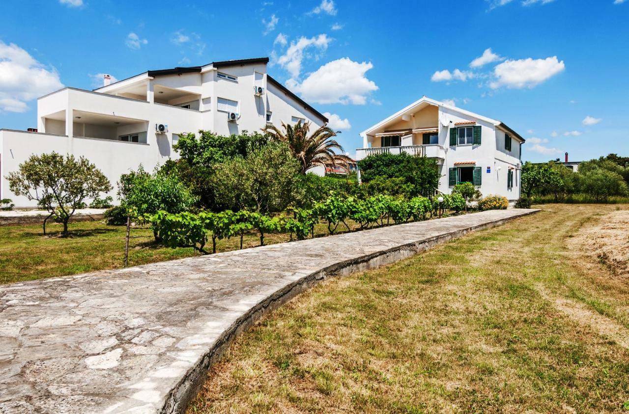 Apartmani Labud Sukošan Dış mekan fotoğraf