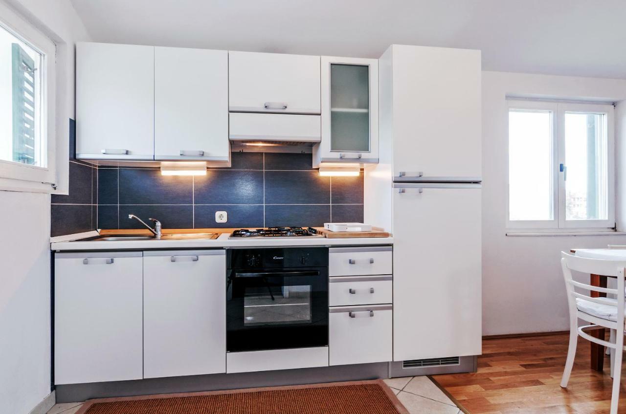 Apartmani Labud Sukošan Dış mekan fotoğraf