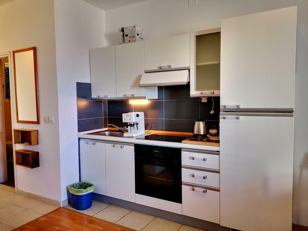 Apartmani Labud Sukošan Dış mekan fotoğraf
