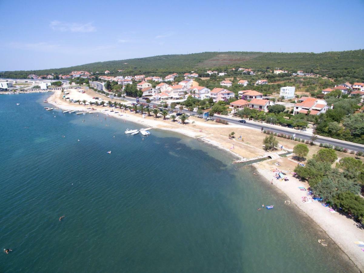 Apartmani Labud Sukošan Dış mekan fotoğraf